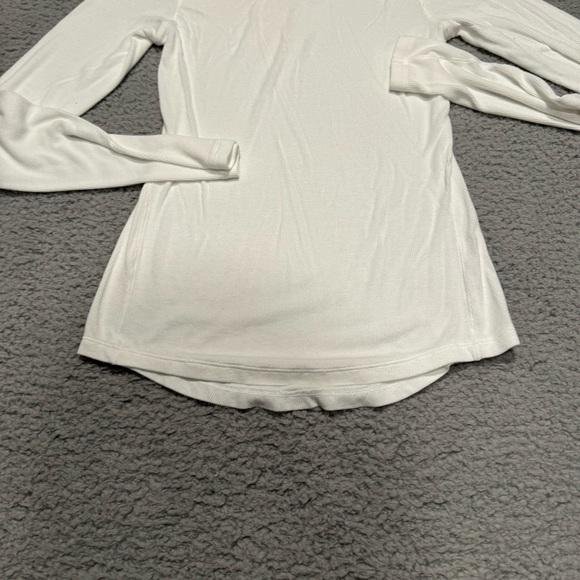 lululemon Hold Tight Long-Sleeve Shirt. White Size 4 - Picture 6 of 7